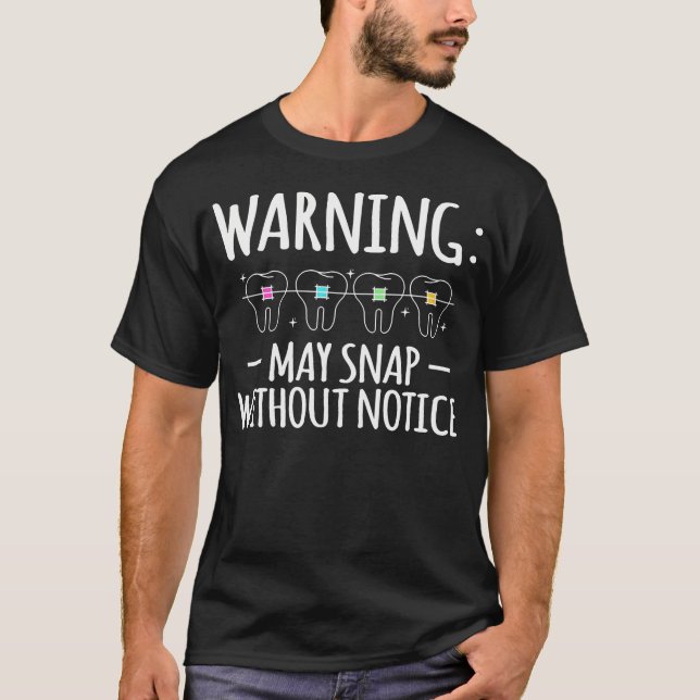 T-shirt Avertissement Peut Se Casser Sans Préavis Attaches (Devant)