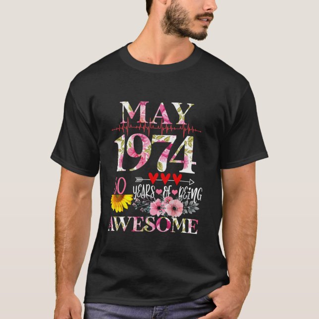 T-shirt Avril 1974 Floral 50e Anniversaire 50 Ans D'Être (Devant)