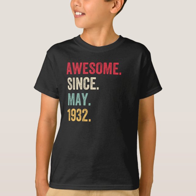 T-shirt Awesome Since May 1932 Birthday (Devant)