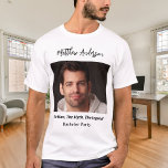 T-shirt Bachelor fête photo homme mythe légende nom fun<br><div class="desc">Personnalisez et ajoutez votre propre photo du baccalauréat. Personnalisez et ajoutez un nom et un texte. Texte : L'Homme,  Le Mythe,  La Légende.</div>