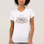 T-shirt Bachelorette Party à Las Vegas - Dusty Rose<br><div class="desc">T-shirt. Bachelorette Party à Las Vegas en faux or métallique et rose poussiéreux. ⭐ Ce produit est 100% personnalisable. Les graphiques et/ou le texte peuvent être ajoutés, supprimés, déplacés, redimensionnés, changés autour, tournés, etc... 99% de mes designs dans mon magasin sont faits en couches. Cela vous permet de redimensionner et...</div>