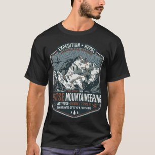 T-SHIRT BADGE DE CHEMISE À DESIGN DE MONTAGNE EXPÉDITION L