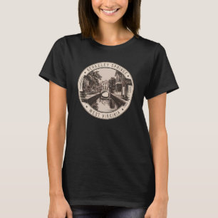 T-shirt Badge d'illustration Berkeley Springs West Virgini