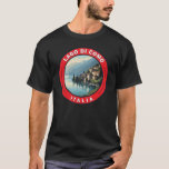 T-shirt Badge Lago di Como Italie<br><div class="desc">Design vectoriel du lac de Côme. Le lac de Côme,  situé dans la région de Lombardie,  dans le nord de l'Italie,  est une station balnéaire haut de gamme connue pour ses paysages spectaculaires,  située au pied des Alpes.</div>