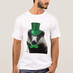 T-shirt Badger avec chapeau vert et moustache