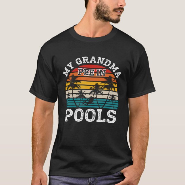 T-shirt Baignade Vacances Rétro Grand-mère Pee En Poo (Devant)