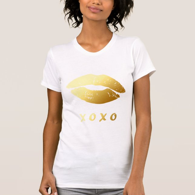 T-shirt Baisers modernes d'étreintes de XOXO avec les (Devant)