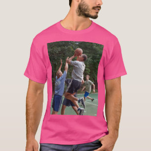 T-shirt Barack Obama joue au basket-ball