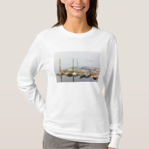 T-shirt Barques et brouillard matinal à Southwest Harbor,