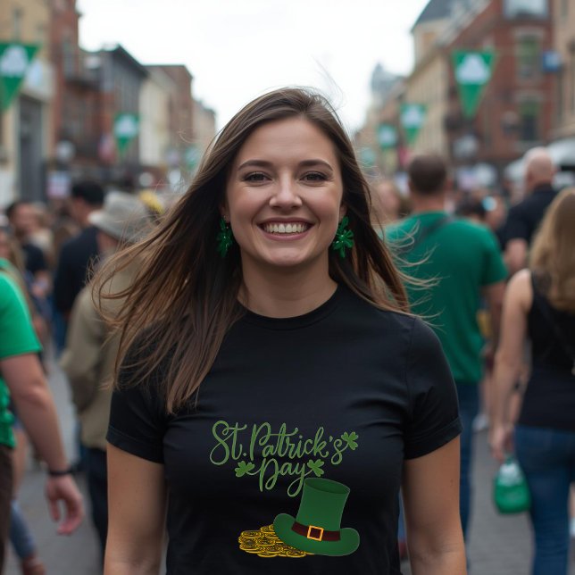 T-shirt basique pour femmes St. Patrick's Day (Créateur téléchargé)
