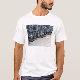 T-shirt Basse vue de section des marins