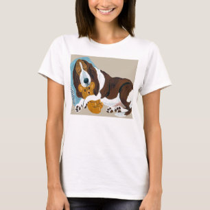 T-shirt Basset endormi avec l'ours de nounours