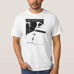 T-shirt Bateaux lâches d'évier de lèvres