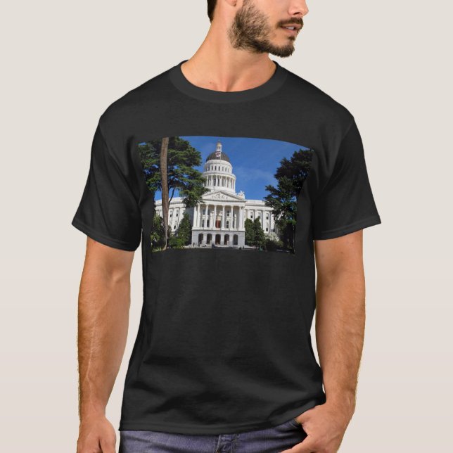 T-shirt Bâtiment de capitol d'état de CA - Sacramento (Devant)