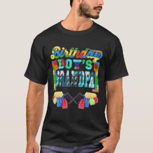 T-shirt Bâtir Des Blocs De Briques Grand-Père Du Garçon D'