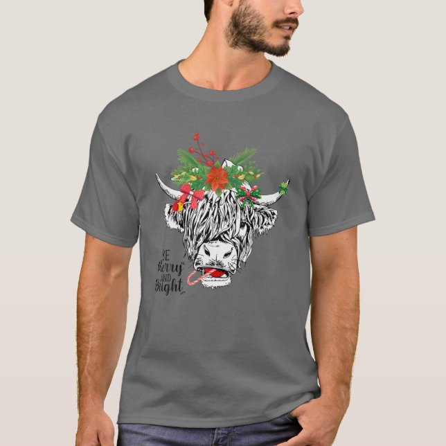 T-shirt Be Merry And Bright Christmas Highland Cow Farming (Devant)