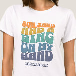 T-shirt Beach Bachelorette Party Super Retro Beach Bride<br><div class="desc">Faites un peu de plaisir à votre prochaine soirée de bachelorette avec ce magnifique jeu de maillots de plage personnalisés. Que vous fêtiez un voyage à la plage, des vacances pour les filles ou des vacances pour les meilleurs amis, ces t-shirts personnalisés pour les fêtes de bachelorette de plage sont...</div>