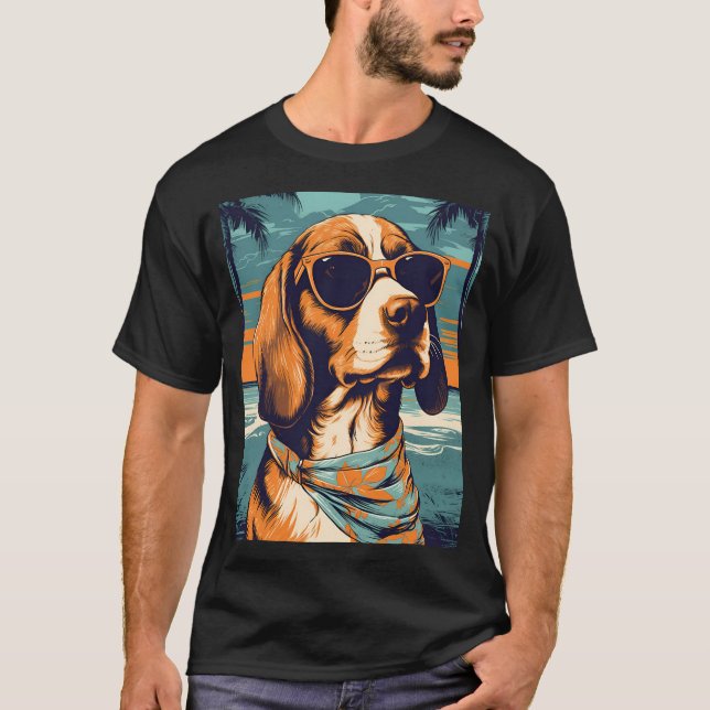 T-shirt Beagle à une plage tropicale au coucher du soleil (Devant)