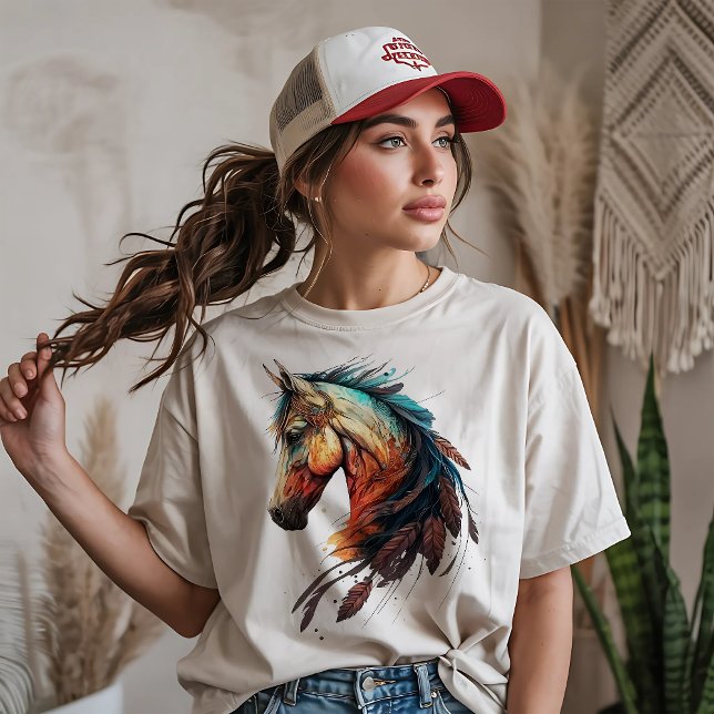 T-shirt Beau Cheval avec des Plumes (Créateur téléchargé)