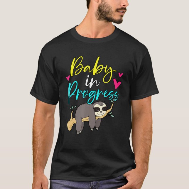 T-shirt Bébé en cours Sloth Grossesse Faire-part (Devant)