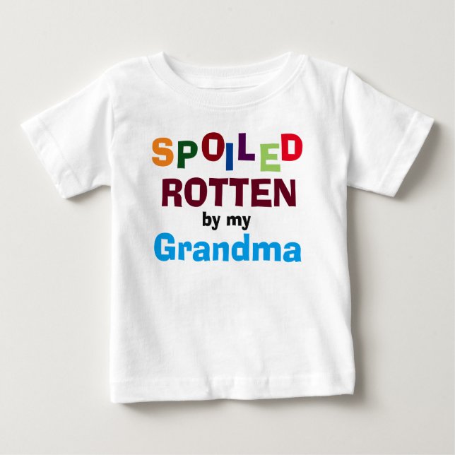 T-Shirt Bébé Gâché Par Ma Grand-Mère (Devant)