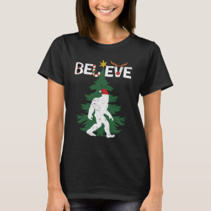 T-shirt Believe Bigfoot Sasquatch Yeti Christmas Hat