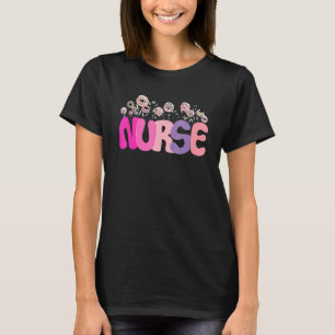 T-shirt Belle Infirmière Avec Flower Field Hommes Hôpital