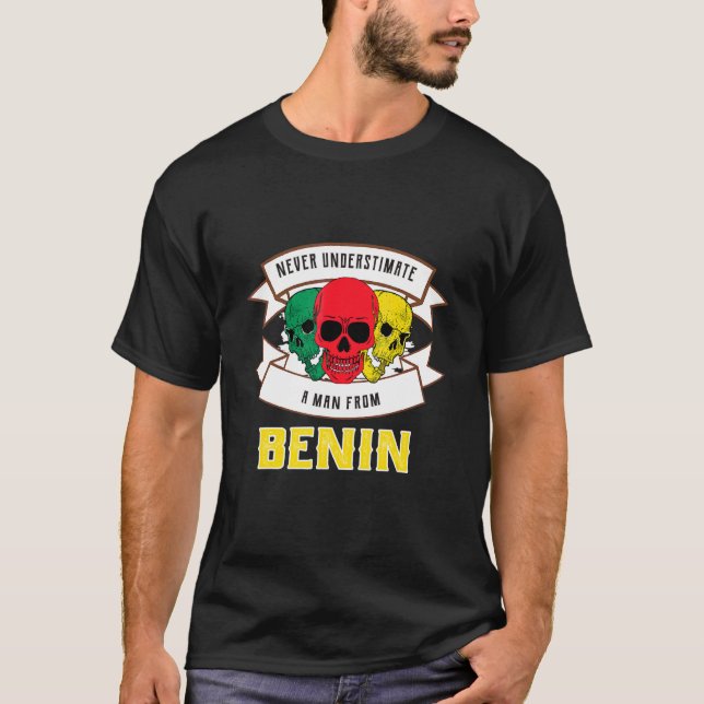 T-shirt Bénin Ne jamais sous-estimer (Devant)