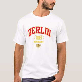 T-shirt Berlin Germany 1994 Vintage Sports Style Emblem