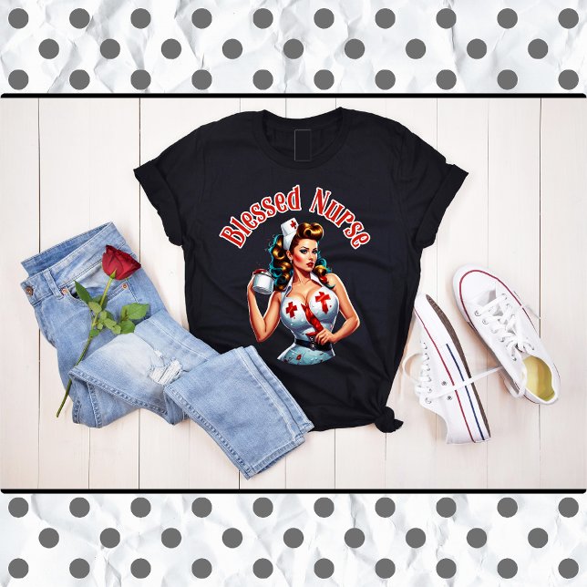T-shirt Bienheureuse infirmière Pinup (Créateur téléchargé)