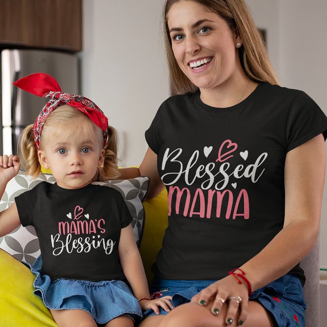 T-shirt Bienheureux maman qui correspond Parent et maman-e (Créateur téléchargé)