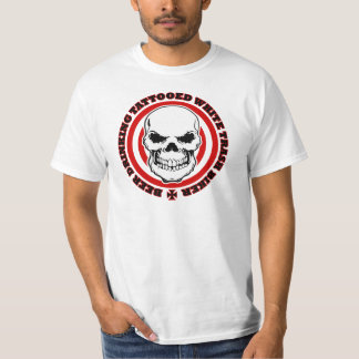 T-shirt Bière buvant le cycliste tatoué de déchets blancs