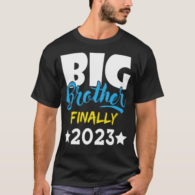 T-shirt Big Brother Enfin 2023 Grossesse Faire-part Ba (Devant)