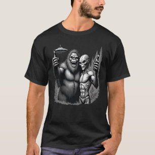 T-shirt Bigfoot Alien UFO drôle boit de la bière