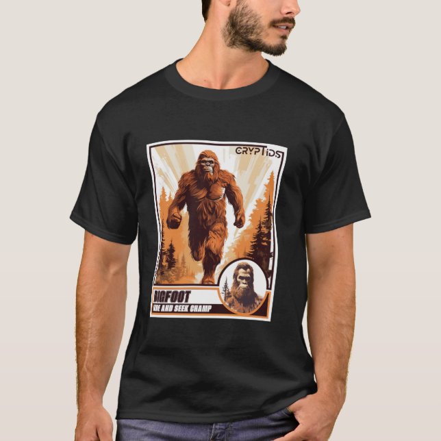 T-shirt Bigfoot Cacher et chercher Champ pour Cryptid Sasq (Devant)