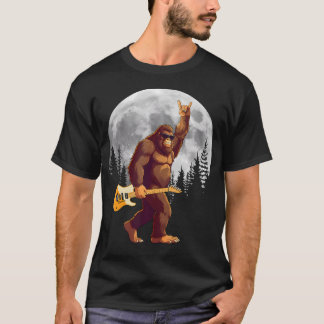 T-shirt Bigfoot Carrying Guitar At Night Full Moon Trees S
