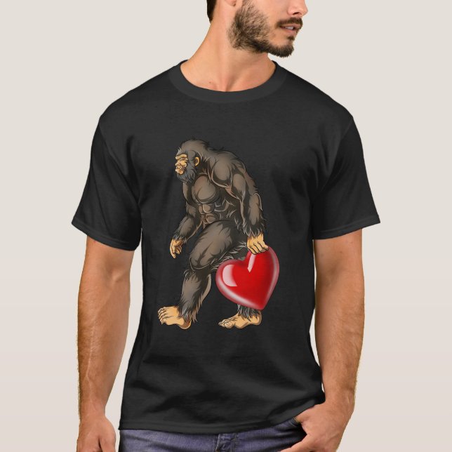 T-shirt Bigfoot Coeur Valentines Day Love Sasquatch Funny (Devant)