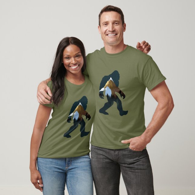 T-shirt Bigfoot de la forêt nocturne (Unisexe)