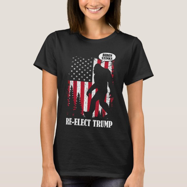 T-shirt Bigfoot Dit Que Biden Stinks (Devant)