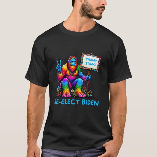 T-shirt Bigfoot dit que Trump pue, réélit Biden 2024 (Devant)