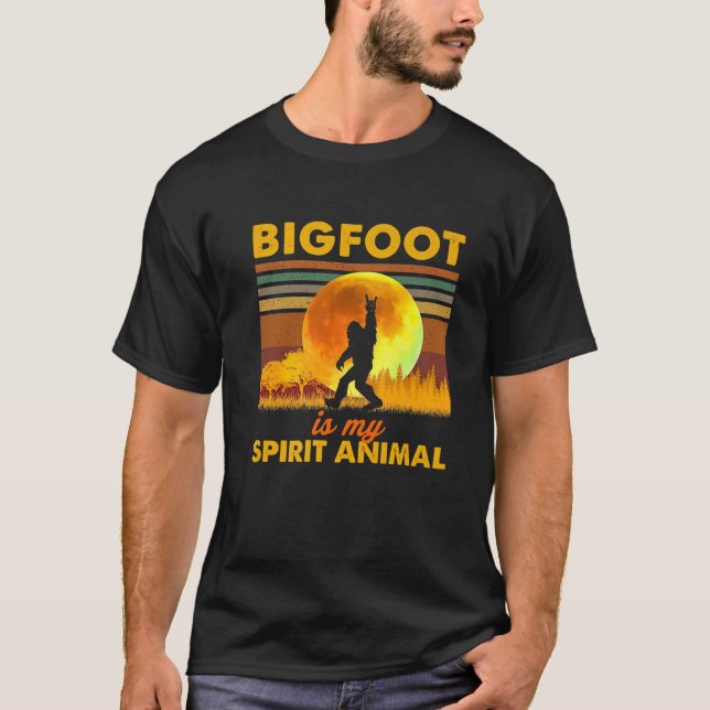T-shirt Bigfoot Est Mon Esprit Animal Bigfoot Marcher Dans (Devant)