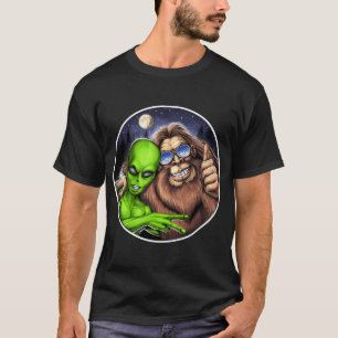 T-shirt Bigfoot et Extraterrestre