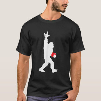 T-shirt Bigfoot Holding Heart Valentines Day I Love You Ha