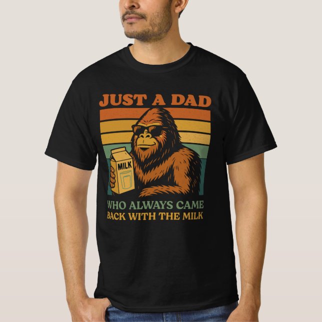T-shirt Bigfoot Papa Juste Un Père Qui Est Toujours Revenu (Devant)