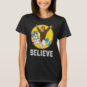 T-shirt BigFoot Riding Unicorn Croire Sasquatch Hommes Fem
