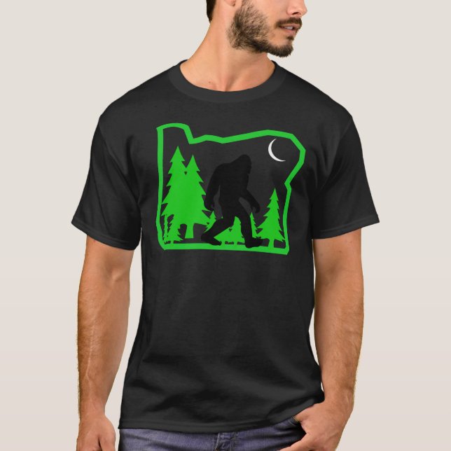 T-shirt Bigfoot Roaming À Travers L'Autocollant De Chemise (Devant)