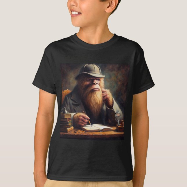 T-shirt Bigfoot Sherlock Holmes (Devant)