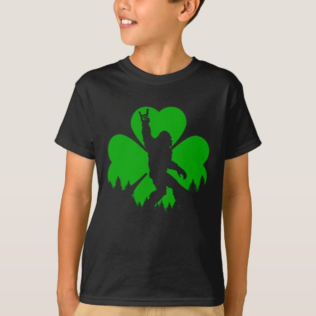 T-shirt Bigfoot St. Patrick's Day (Devant)
