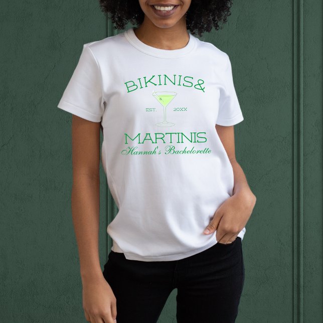 T-shirt Bikinis Et Martinis Green Beach Bachelorette (Bikinis And Martinis Green Beach Bachelorette T-Shirt)