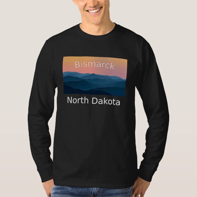 T-shirt Bismarck North Dakota Mountain sunset hometown (Devant)